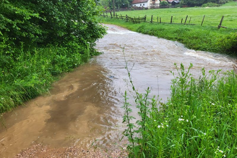 Voda je odnela most u selu Palninica, foto: Opština Mionica